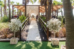 Wine & Books By the Sea Resort Hotel Wine & Books By the Sea Resort Hotel